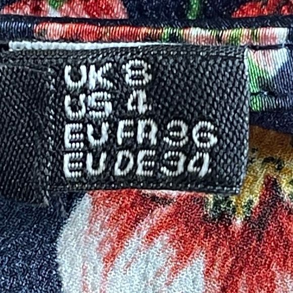 Boohoo Cap Sleeve Tie Waist Floral Hi-Lo Dress Navy Size 4 NWT - Picture 10 of 15